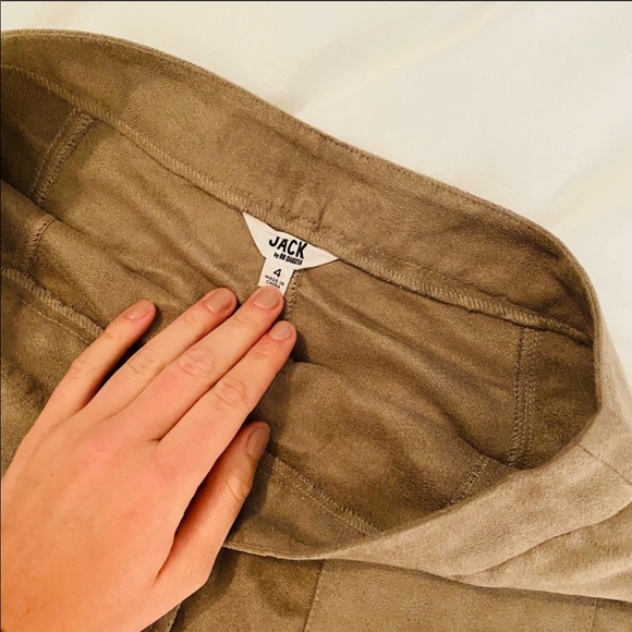 BB Dakota Suede Skirt - Picture 3 of 3